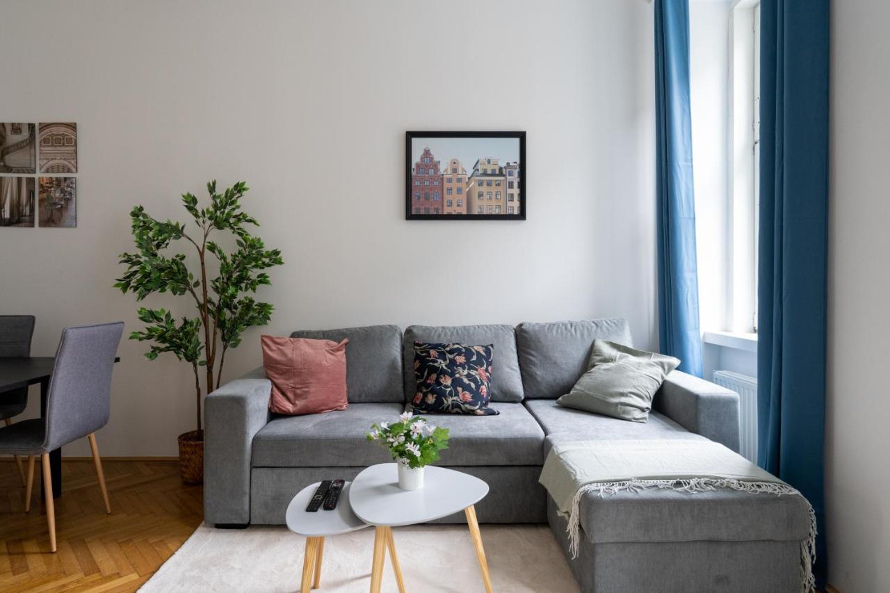 Central Two Bedroom Apartment Вена Экстерьер фото