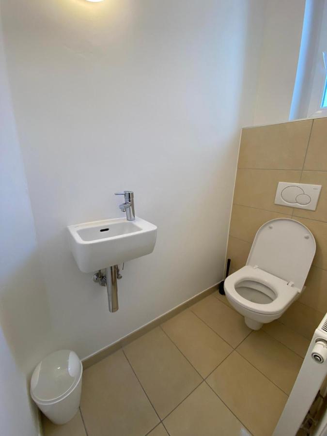Central Two Bedroom Apartment Вена Экстерьер фото